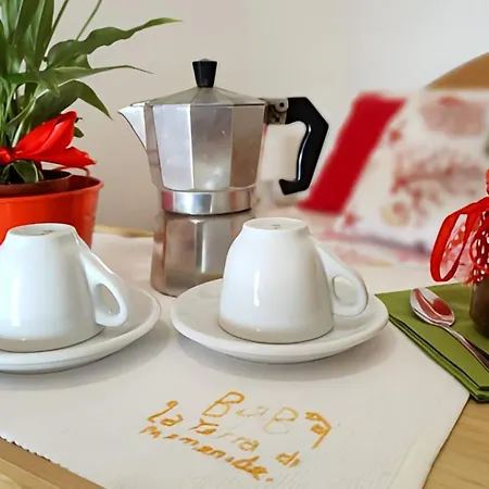 La Terra Di Parmenide Bed & Breakfast 3*