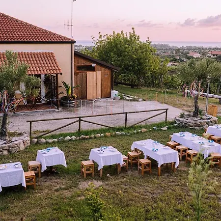 Bed & Breakfast La Terra Di Parmenide 3*