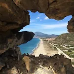 La Terra Di Parmenide Bed and Breakfast